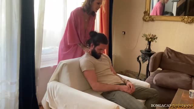 Bride Doesn't Wait for Her Runaway Groom and Quickly Finds a Replacement for a Passionate Night