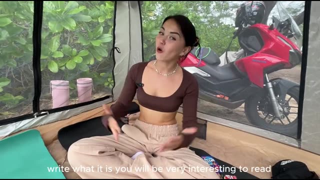 Hot Beach Vlog with Alexa Mills: Vibrator and Pussy Finish